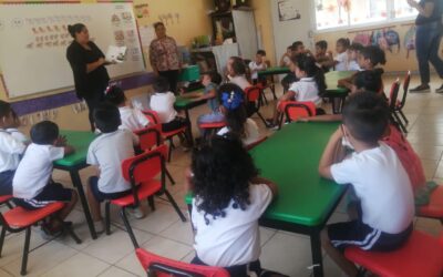 LA BIBLIOTECA Y LUDOTECA VIAJERA DEL GOBIERNO DE ACAPONETA VISITA PREESCOLARES DEL MUNICIPIO.