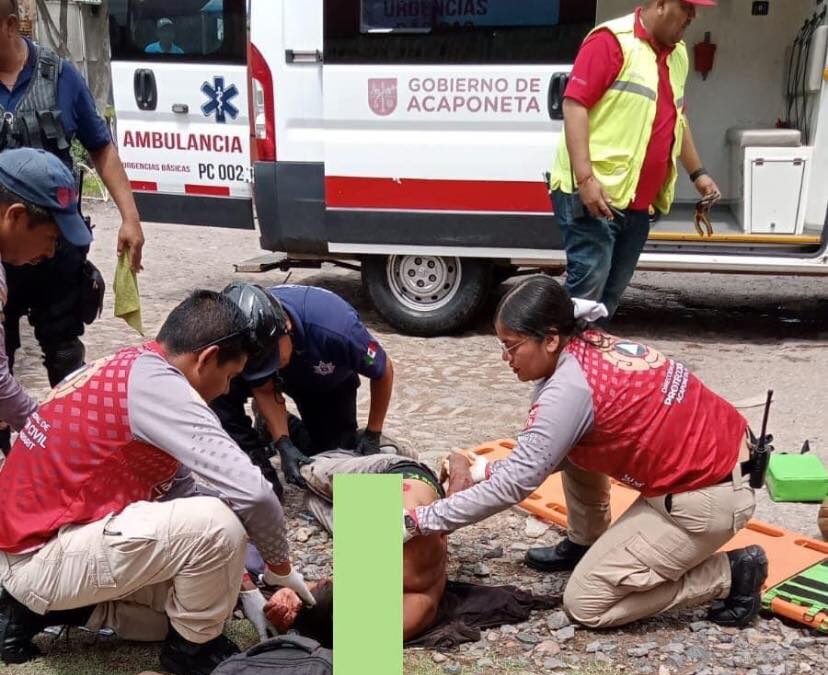 Dirección General de Seguridad y Protección Ciudadana Acaponeta: 🚑  Primeros auxilios a una persona lesionada en el cruce del ferrocarril.