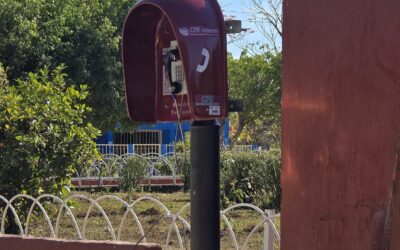 ALCALDE MANUEL RAMÓN SALCEDO OSUNA ENTREGA PRIMERA CABINA TELEFÓNICA GRATUITA DE CFE EN ZONA NORTE DE NAYARIT:
