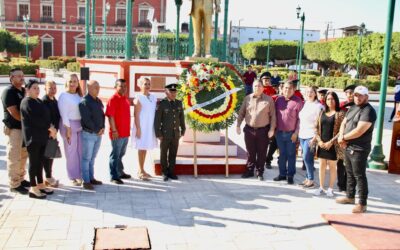 Gobierno De Acaponeta e instituciones educativas realizan homenaje al constituyente acaponetense Juan Espinosa Bávara.