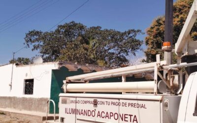 #Alumbrado|| Personal de servicios públicos municipales continúa con su ardua labor.