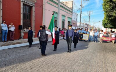 #Conmemoración|| El Gobierno De Acaponeta que encabeza el presidente municipal Manuel Ramón Salcedo Osuna, realizó un homenaje con motivo del natalicio de Benito Juárez.
