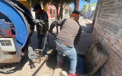 #Drenaje|| Continúan las labores de limpieza del sistema de drenaje como acción preventiva para evitar derrame de aguas servidas.