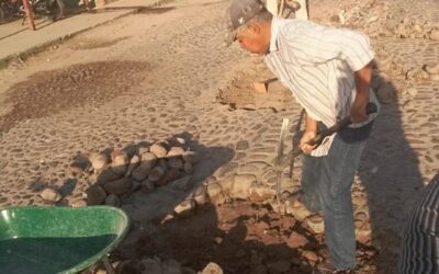 #ServiciosPúblicos|| Gracias al trabajo del personal de servicios públicos se mantiene en orden y limpia la imagen urbana del municipio.