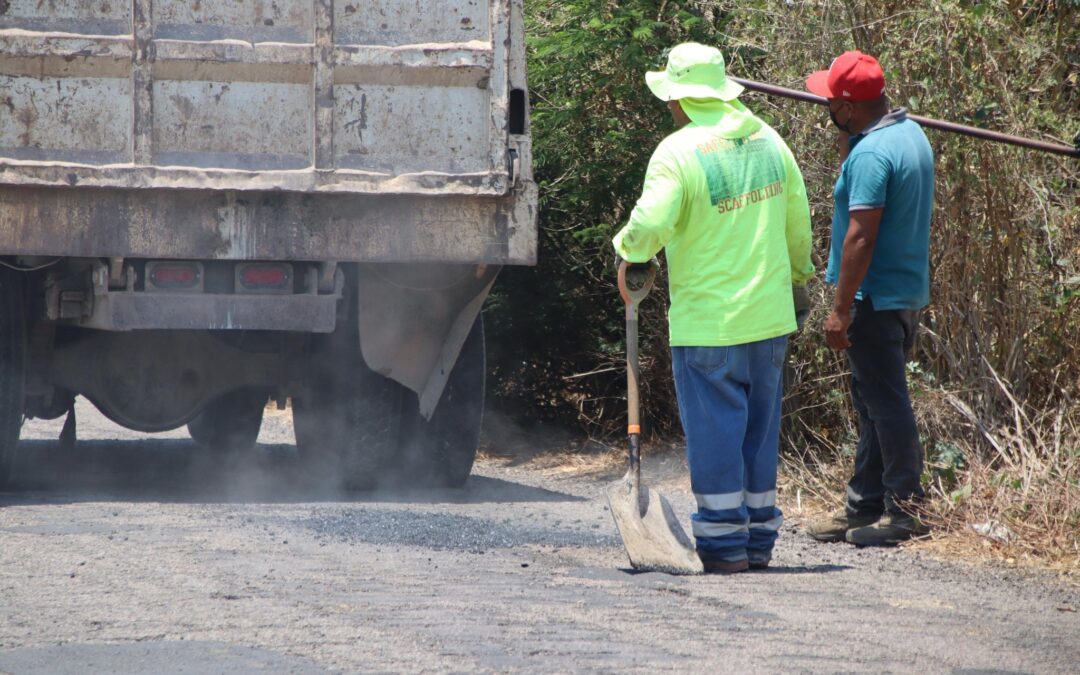 #Bacheo||El Gobierno De Acaponeta lleva Programa de Bacheo Municipal a La Guásima.